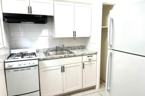 Снять в аренду квартиру в Корал-Гейблс, Флорида 1 спальня, № 2005090 - фото 10