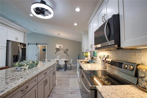 Villa ou maison à vendre à Rotonda, Floride: 3 chambres, 165.09 m2 № 2421984 - photo 8