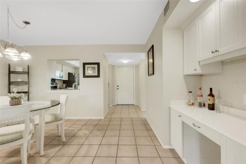 Купить кондоминиум в Венеция, Флорида 8 комнат, 99.87м2, № 1810653 - фото 19
