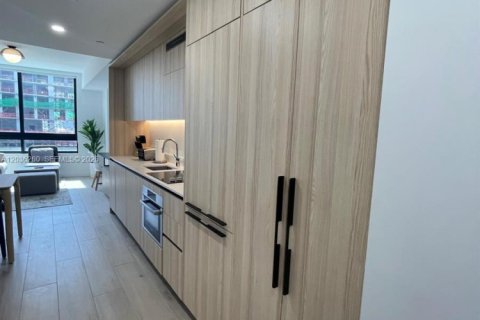 Copropriété à louer à Miami, Floride: 2 chambres, 70.51 m2 № 2084255 - photo 1