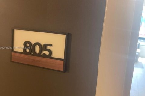 Copropriété à louer à Miami, Floride: 2 chambres, 70.51 m2 № 2084255 - photo 2