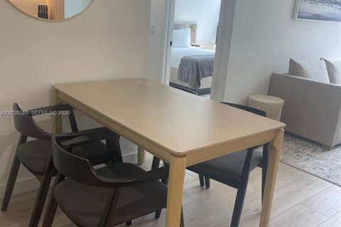 Copropriété à louer à Miami, Floride: 2 chambres, 70.51 m2 № 2084255 - photo 4