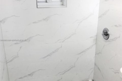 Casa en alquiler en North Lauderdale, Florida, 2 dormitorios, 92.9 m2 № 2050009 - foto 12