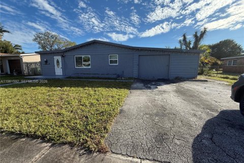 Дом в Санрайз, Флорида 3 спальни, 117.06м2 № 2043416