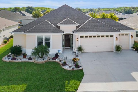 House in The Villages, Florida 3 bedrooms, 191.1 sq.m. № 1593571 - photo 6