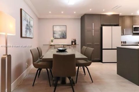 Купить кондоминиум в Халландейл-Бич, Флорида 2 спальни, 111.48м2, № 1981010 - фото 7