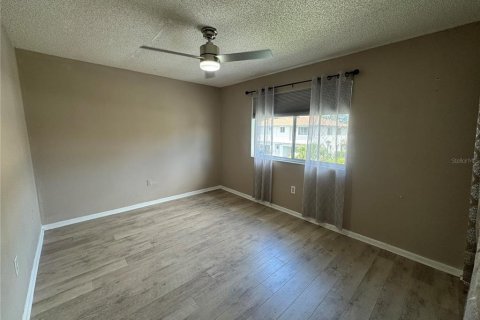 Copropriété à vendre à Clearwater, Floride: 2 chambres, 76.92 m2 № 1720199 - photo 13