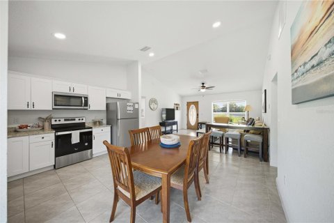 Villa ou maison à vendre à Ocala, Floride: 4 chambres, 134.52 m2 № 2428890 - photo 7