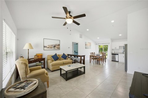 Villa ou maison à vendre à Ocala, Floride: 4 chambres, 134.52 m2 № 2428890 - photo 8