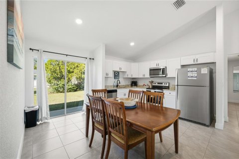 Villa ou maison à vendre à Ocala, Floride: 4 chambres, 134.52 m2 № 2428890 - photo 5