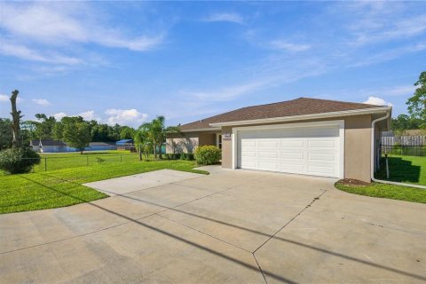 Villa ou maison à vendre à Ocala, Floride: 4 chambres, 134.52 m2 № 2428890 - photo 3