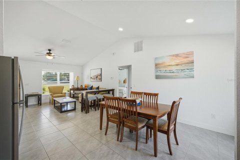 Villa ou maison à vendre à Ocala, Floride: 4 chambres, 134.52 m2 № 2428890 - photo 10