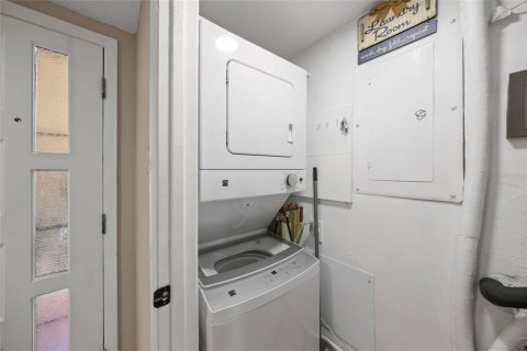 Condominio en venta en Sarasota, Florida, 2 dormitorios, 111.48 m2 № 2318769 - foto 13
