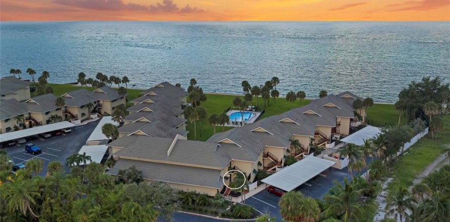 Condominio en Sarasota, Florida, 2 dormitorios  № 2318769
