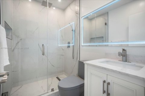 Купить виллу или дом в Майами, Флорида 3 спальни, 110.74м2, № 2152833 - фото 22