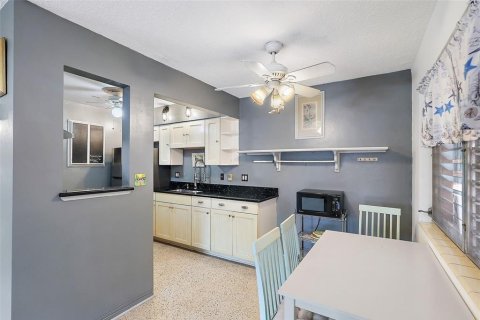 Купить кондоминиум в Сент-Пит-Бич, Флорида 4 комнаты, 77.57м2, № 1622163 - фото 8