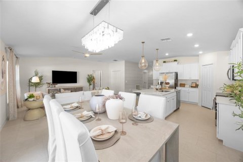 Villa ou maison à vendre à North Port, Floride: 4 chambres, 169.45 m2 № 2415186 - photo 5