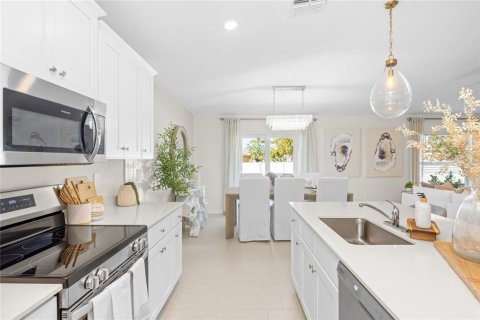 Villa ou maison à vendre à North Port, Floride: 4 chambres, 169.45 m2 № 2415186 - photo 3