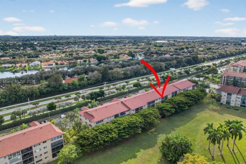 Copropriété à vendre à Pembroke Pines, Floride: 1 chambre, 87.33 m2 № 1970341 - photo 12