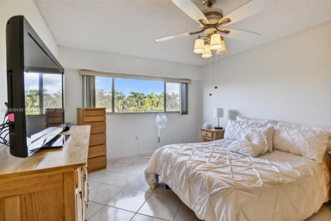Copropriété à vendre à Pembroke Pines, Floride: 1 chambre, 87.33 m2 № 1970341 - photo 28
