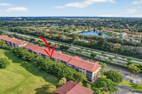 Copropriété à vendre à Pembroke Pines, Floride: 1 chambre, 87.33 m2 № 1970341 - photo 15