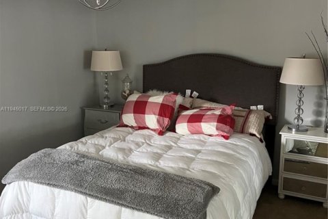 Casa en venta en Pembroke Pines, Florida, 4 dormitorios, 197.97 m2 № 2002643 - foto 13