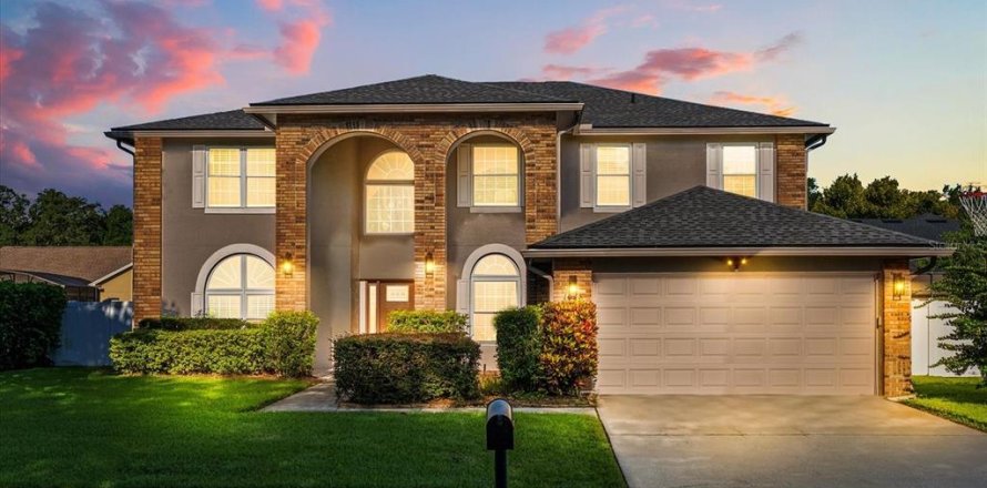 Casa en Oviedo, Florida 5 dormitorios, 314.01 m2 № 1885985