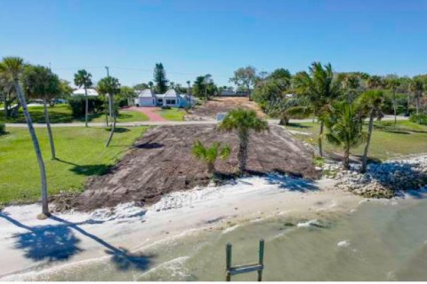 Villa ou maison à vendre à St. Lucie, Floride: 3 pièces, 325.16 m2 № 2089595 - photo 3