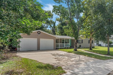 House in Lake Mary, Florida 3 bedrooms, 121.7 sq.m. № 1670607 - photo 4