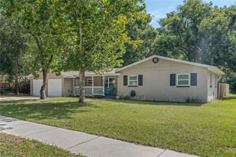 House in Lake Mary, Florida 3 bedrooms, 121.7 sq.m. № 1670607 - photo 3