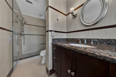 Adosado en venta en Hillsboro Beach, Florida, 6 dormitorios, 870.31 m2 № 2004938 - foto 26