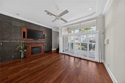 Adosado en venta en Hillsboro Beach, Florida, 6 dormitorios, 870.31 m2 № 2004938 - foto 4