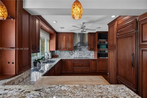 Adosado en venta en Hillsboro Beach, Florida, 6 dormitorios, 870.31 m2 № 2004938 - foto 14