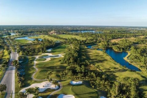 Casa en venta en Port St. Lucie, Florida, 3 dormitorios, 267.56 m2 № 2268323 - foto 29