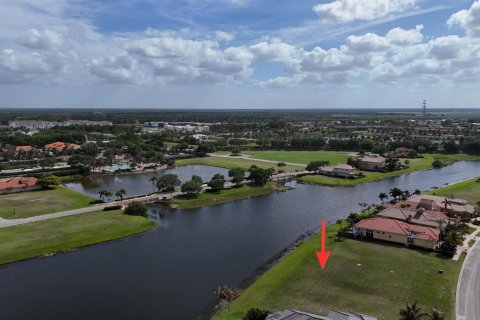 Casa en venta en Port St. Lucie, Florida, 3 dormitorios, 267.56 m2 № 2268323 - foto 2