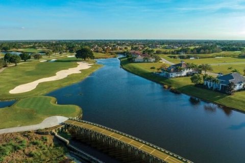 Casa en venta en Port St. Lucie, Florida, 3 dormitorios, 267.56 m2 № 2268323 - foto 28