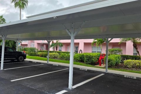 Copropriété à vendre à Port Charlotte, Floride: 2 chambres, 92.53 m2 № 2368910 - photo 2