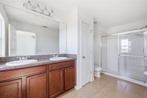 Townhouse in Davenport, Florida 4 bedrooms, 181.16 sq.m. № 2205702 - photo 6