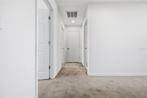 Townhouse in Davenport, Florida 4 bedrooms, 181.16 sq.m. № 2205702 - photo 24