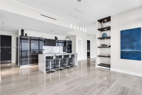 Copropriété à louer à Miami, Floride: 2 chambres, 132.01 m2 № 2060847 - photo 4