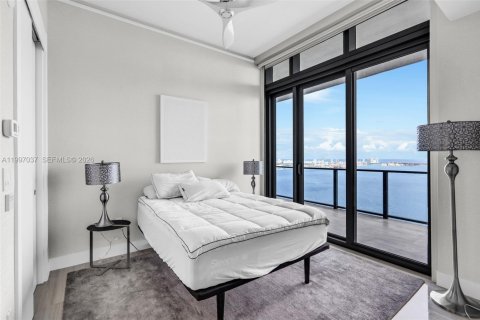Copropriété à louer à Miami, Floride: 2 chambres, 132.01 m2 № 2060847 - photo 25