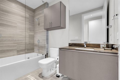 Copropriété à louer à Miami, Floride: 2 chambres, 132.01 m2 № 2060847 - photo 28