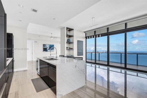 Condo à Miami, Floride, 2 chambres  № 2060847