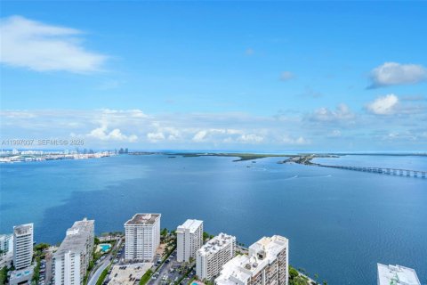 Copropriété à louer à Miami, Floride: 2 chambres, 132.01 m2 № 2060847 - photo 7