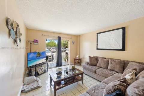 Condominio en venta en North Miami Beach, Florida, 2 dormitorios, 94.02 m2 № 1463891 - foto 4