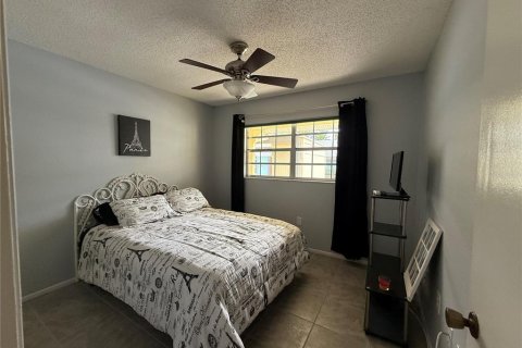Condo in Clearwater, Florida, 2 bedrooms  № 1586033 - photo 9