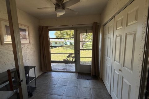 Condo in Clearwater, Florida, 2 bedrooms  № 1586033 - photo 24