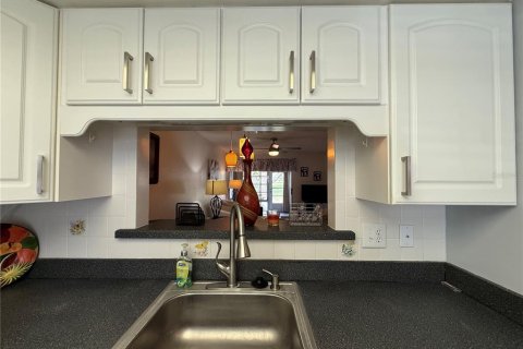 Condo in Clearwater, Florida, 2 bedrooms  № 1586033 - photo 19