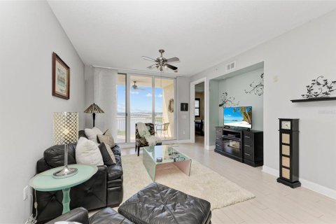 Copropriété à louer à Palmetto, Floride: 2 chambres, 157.56 m2 № 2108404 - photo 4