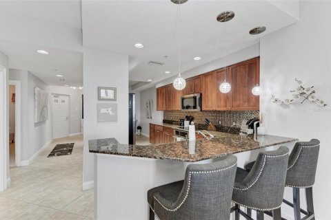 Copropriété à louer à Palmetto, Floride: 2 chambres, 157.56 m2 № 2108404 - photo 7